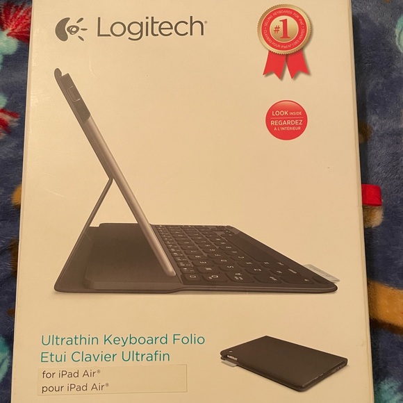 IPad Air 16 GB with Logitech keyboard folio - Picture 6 of 8